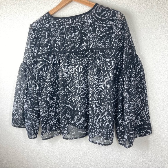 Lucky Brand Sheer Flowy Boho Top XS  Black and white Floral Bell Sleeves - Picture 10 of 16